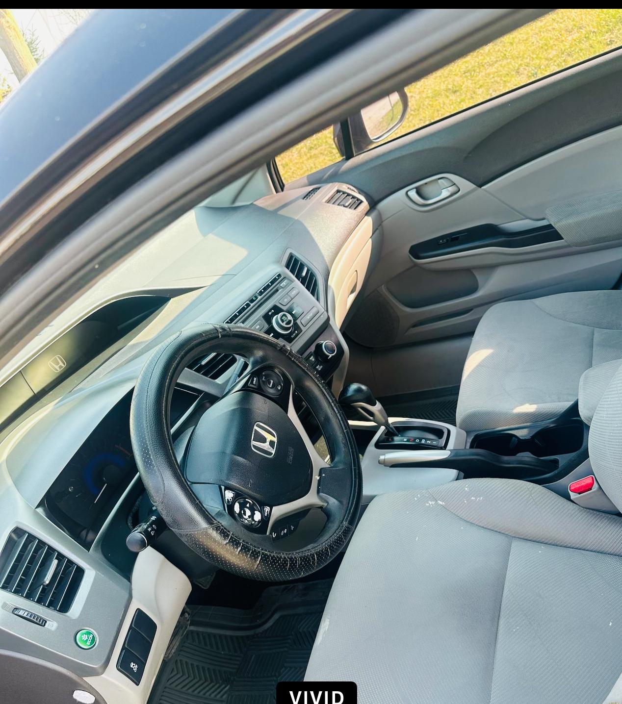 Honda civic LX 2012