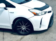 Toyota Prius v  2015 1