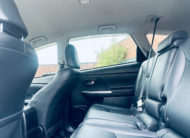 Toyota Prius v  2015 1