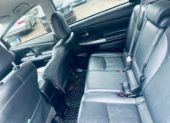 Toyota Prius v  2015 1
