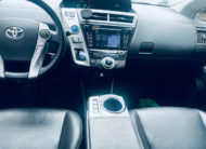 Toyota Prius v  2015 1