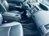 Toyota Prius v  2015 1